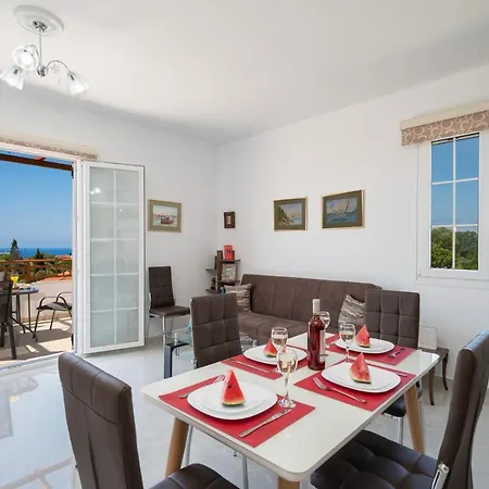 Erasmia- House 2 Upper Floor *