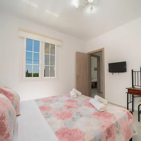 Erasmia- House 2 Upper Floor Σπίτι διακοπών