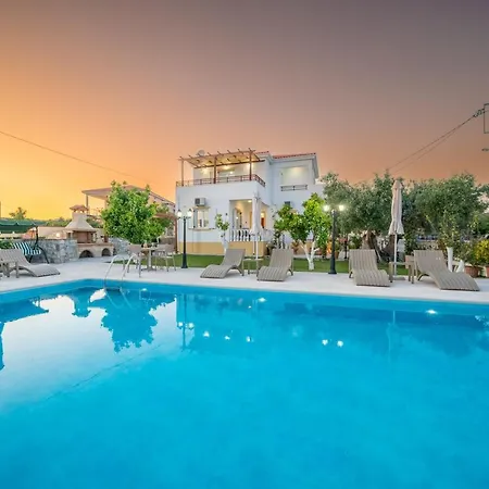 Erasmia- House 2 Upper Floor Holiday home *