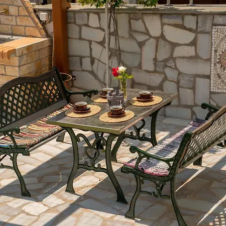 Erasmia- House 2 Upper Floor Σπίτι διακοπών Σβορωνάτα