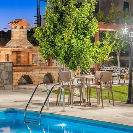 Erasmia- House 2 Upper Floor