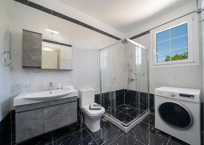 Erasmia- House 2 Upper Floor Dom wakacyjny